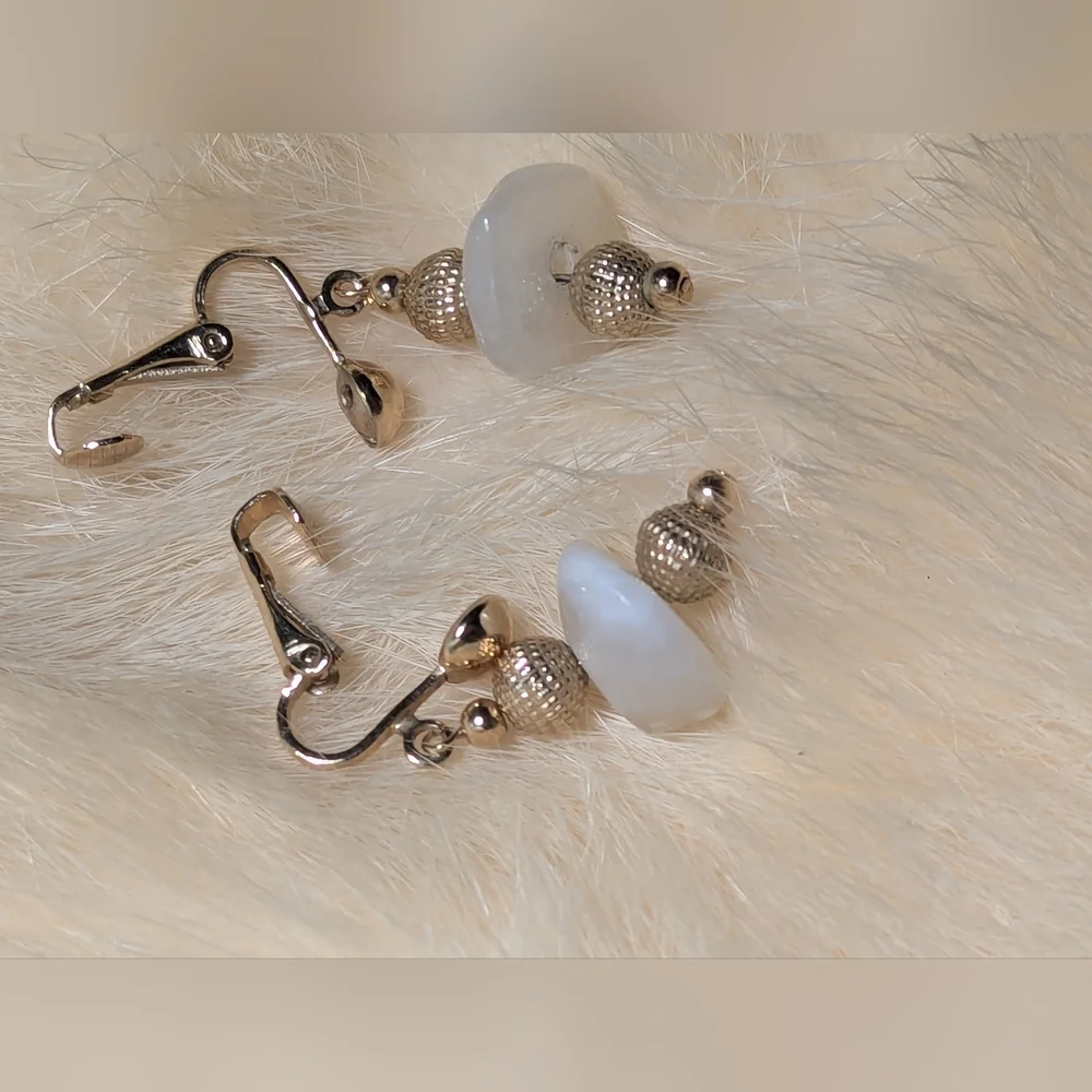 🤍 Avon Vintage Earrings Dangle Agate Stone Clip On 1.25